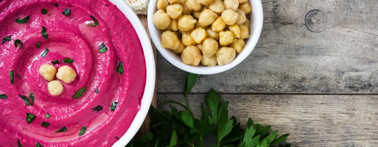 Dip z buraków z chlebkiem Dynia & Ser